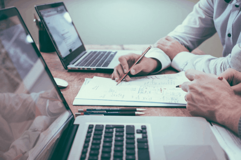 Licenciamento de Software Empresarial: Por Que Utilizar Ferramentas Licenciadas